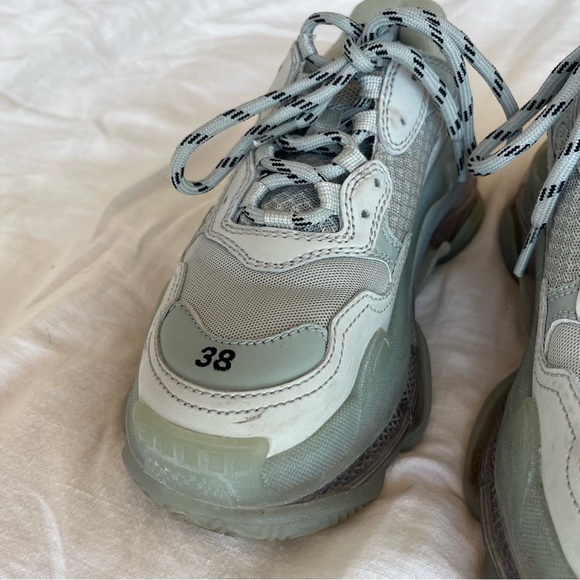 Balenciaga Triple S clear sole in sage gray/green | women’s size US 8/EU 38 - Picture 5 of 9